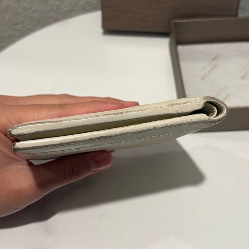 Bulgari Cream Leather Men's Wallet - Picture 12 of 13